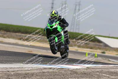 media/Aug-03-2025-TrackDaz (Sun) [[bf4a71acf9]]/B Group/1220pm (Wheelie Bump)/